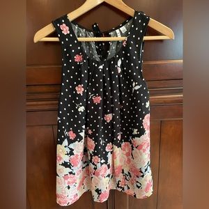 Elle sleeveless shirt